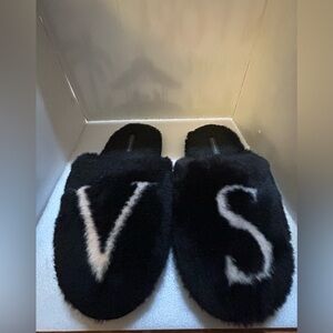 Victoria's Secret Black Fuzzy Slip-On with white Logo Accent size large 7/8